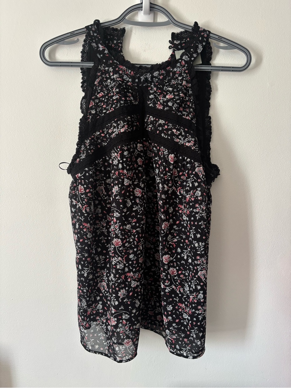 Anthropologie Maeve Ashley Sheer Ruffle Ditsy Floral Sleeveless Blouse Small